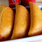 Empanadas de pollo con salsa soya y salsa de ostras