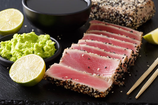 Tataki de Atún con Arroz Integral Takikomigohan