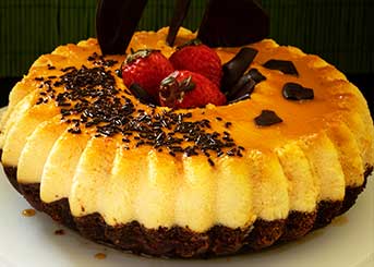 Torta de chocolate con flan de Yuzu