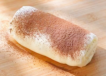 Rollo de crema y frutas